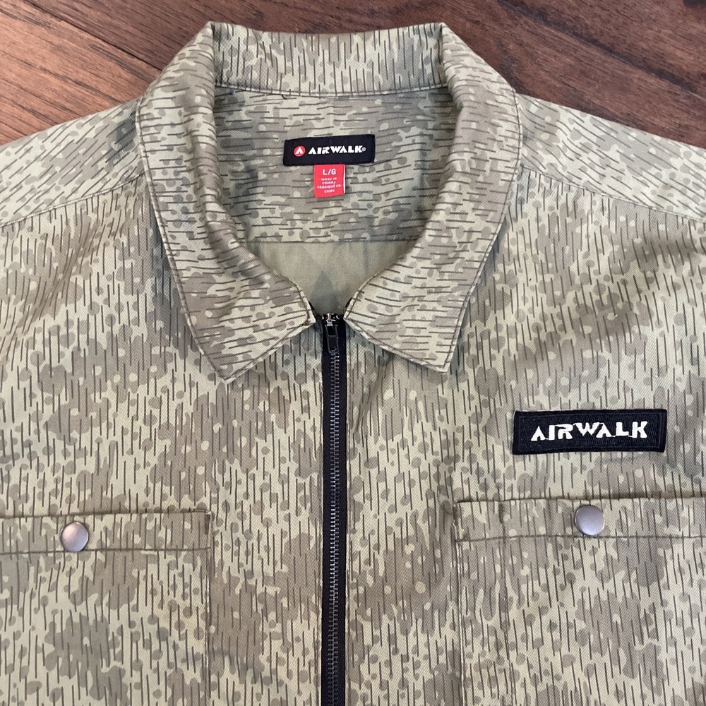 Airwalk Camp Shirt Mens Large‎ Olive Camouflage Full Zip Short Sleeve Button Up